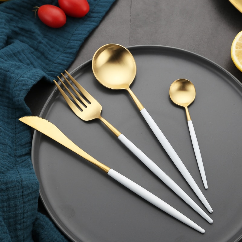 Stainless Steel Cutlery Set in Different Colors Stainless Steel Cutlery Set in Different Colors