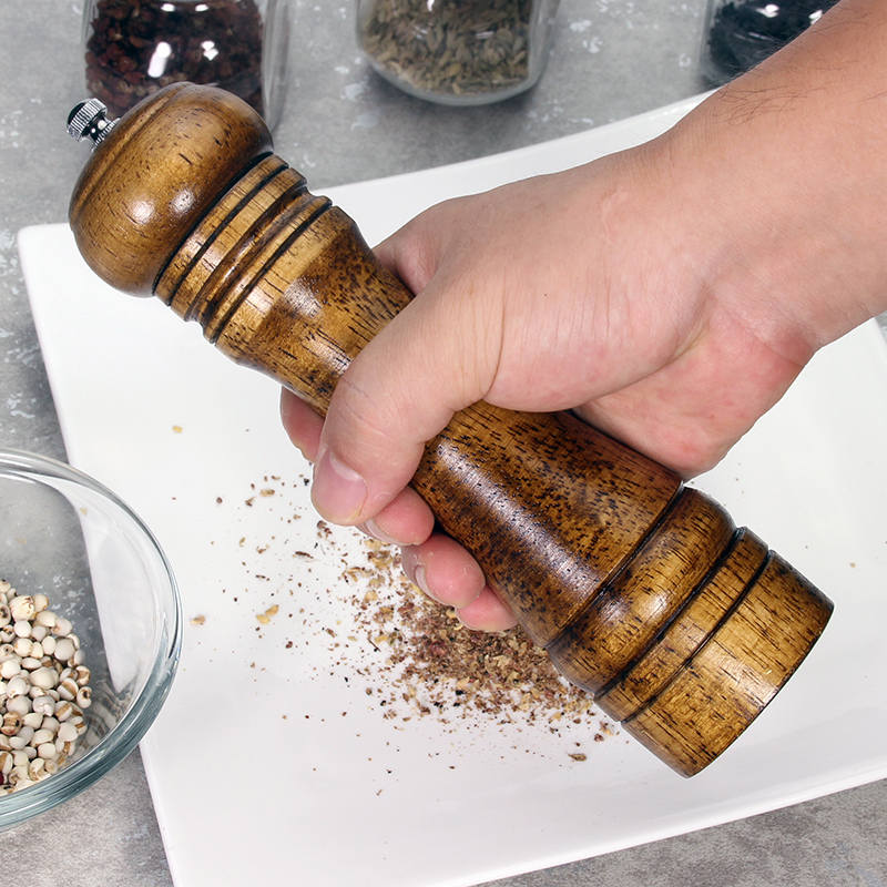 Wooden Salt and Pepper Mill with Strong Adjustable Ceramic Grinder Wooden Salt and Pepper Mill with Strong Adjustable Ceramic Grinder