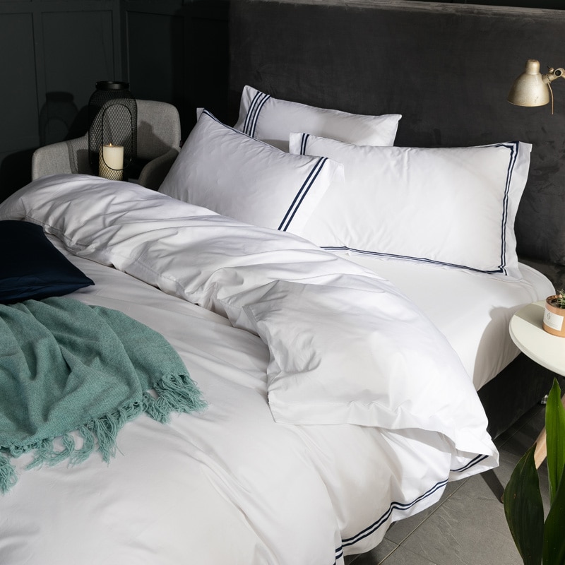 White Luxury Egyptian Cotton Bedding Set 4 Pcs