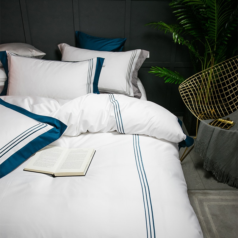 White Luxury Egyptian Cotton Bedding Set 4 Pcs