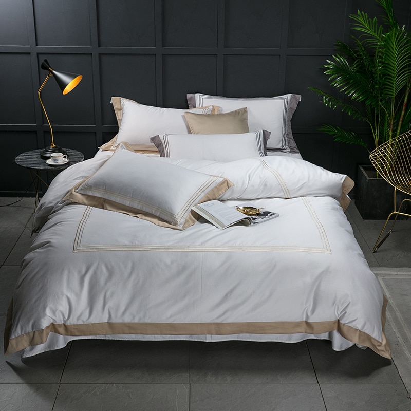 White Luxury Egyptian Cotton Bedding Set 4 Pcs