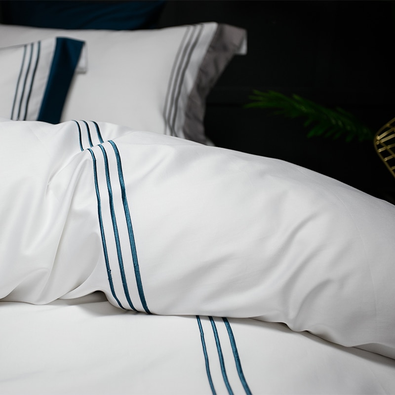 White Luxury Egyptian Cotton Bedding Set 4 Pcs