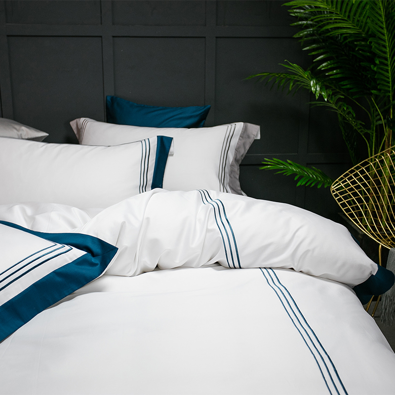 White Luxury Egyptian Cotton Bedding Set 4 Pcs